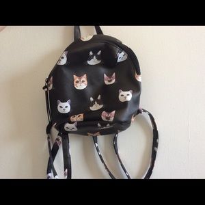 T Shirt & Jeans MINI Cat Backpack